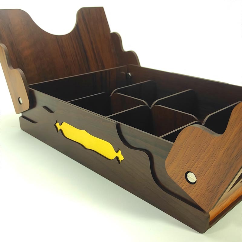  جعبه چوبی برند کیانلی دارای تقسیم بندی دارای دو در با لولای فلزی 
