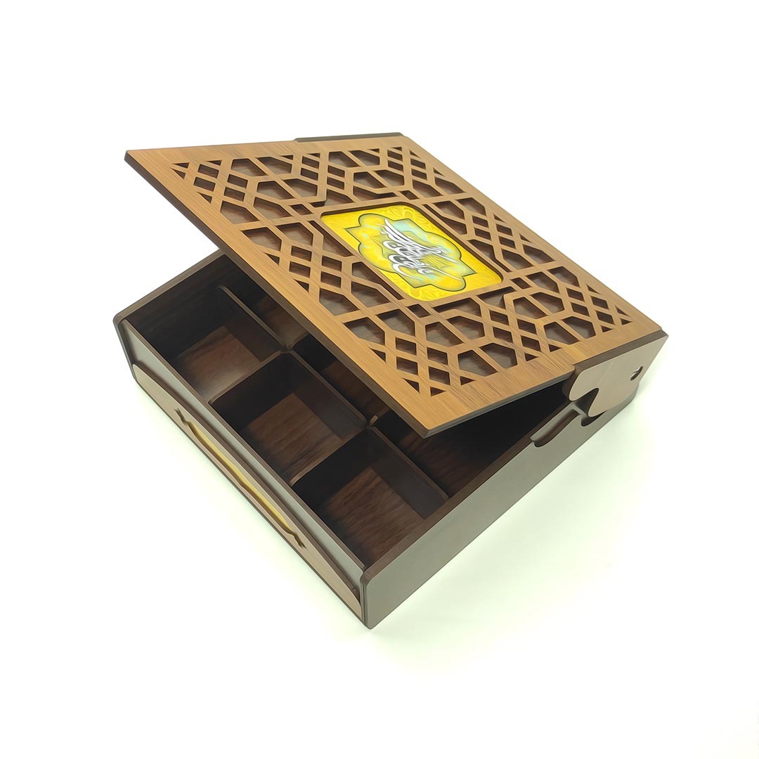  جعبه شکلات اسلیمی برند کیانلی با درب باز 